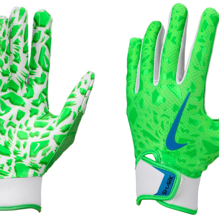 nike-shark-2-youth-football-gloves_mainProductImage_Full__95714